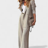 Carlota - Elegant Outfit