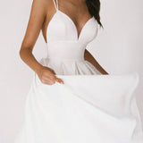 Elara - Elegant Minimalist Dress