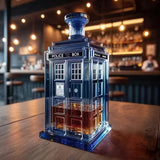 Carafe à whisky en forme de cabine téléphonique de police