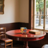 Tasse 3D artisanale avec pile de livres pour les passionnés de lecture
