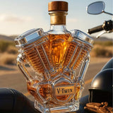 Carafe à whisky en forme de moteur bicylindre en V