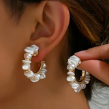 Retro earrings with white pearl