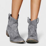 Carlotta - Timeless Elegant Ankle Boots