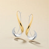 Refined and Timeless Gold Earrings