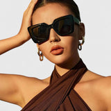 Raeyana | Elegant Sunglasses